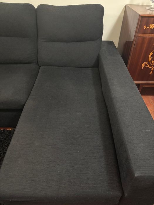 Sofá com chaise long