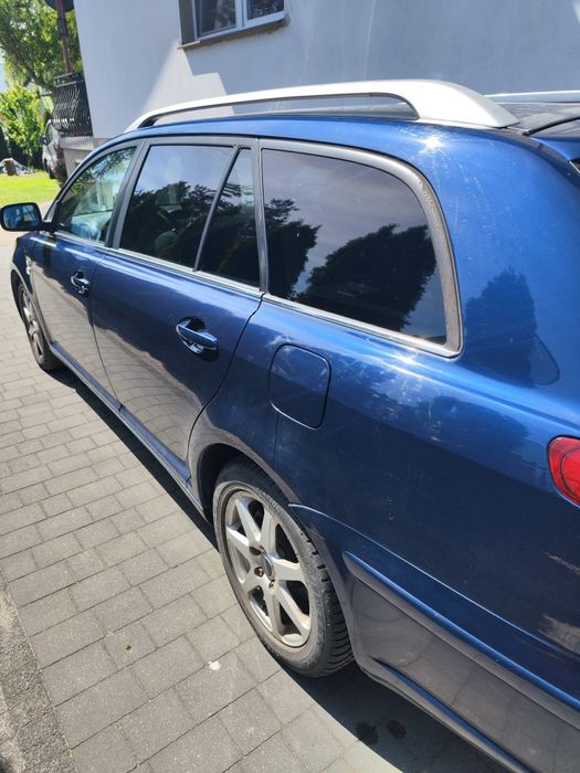 Toyota Avensis 2.2
