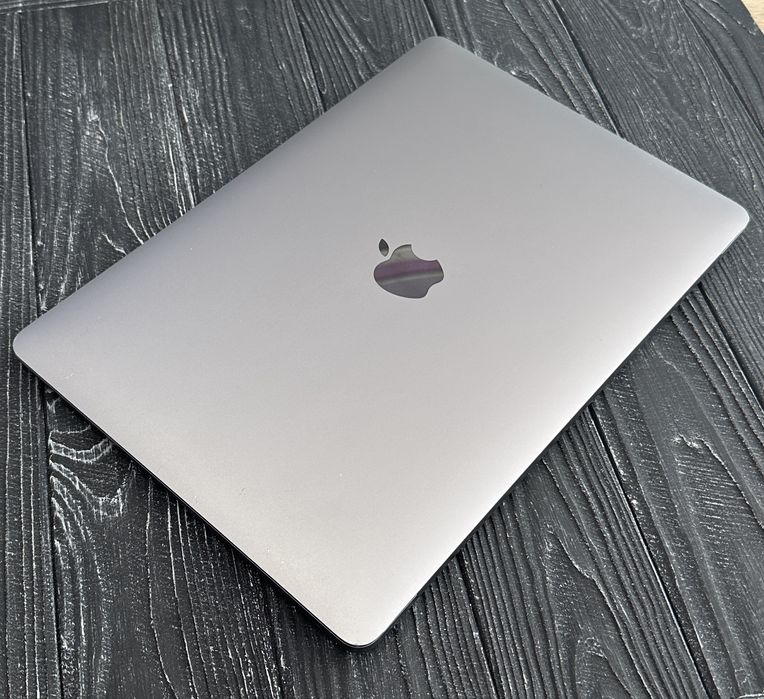 MacBook Air M1 2020 16GB / 256GB A2337