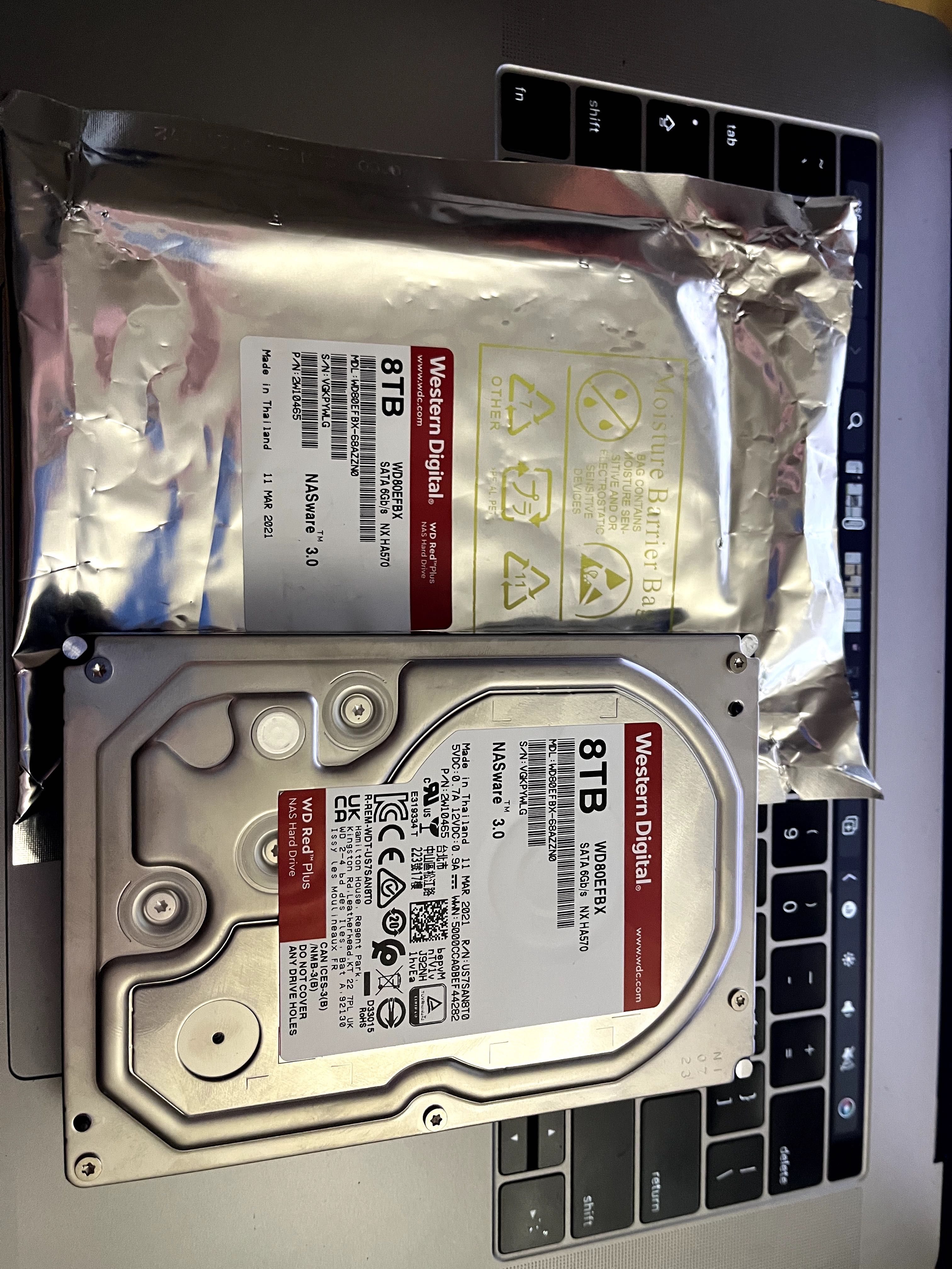 жорсткий диск 3.5" WD Red Pro 8TB WD80EFBX