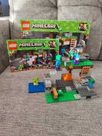 Lego Minecraft 21141 Jaskinia zombie