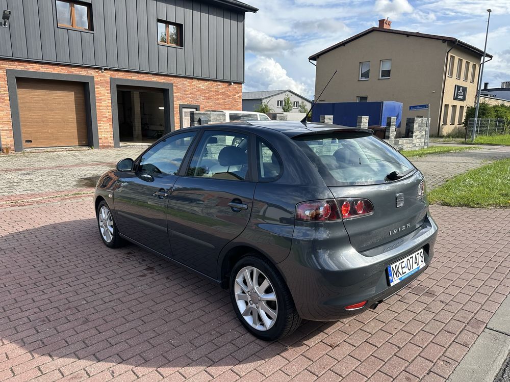 Seat Ibiza 1.6 MPI, klimatyzacja, 4 drzwi