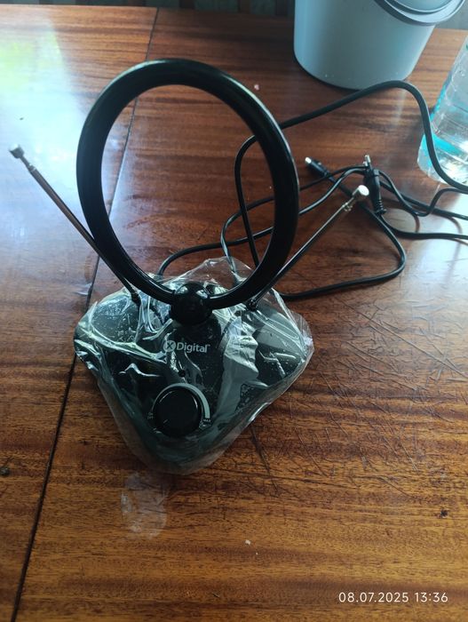 Продам цифровая комнатная антенна т2