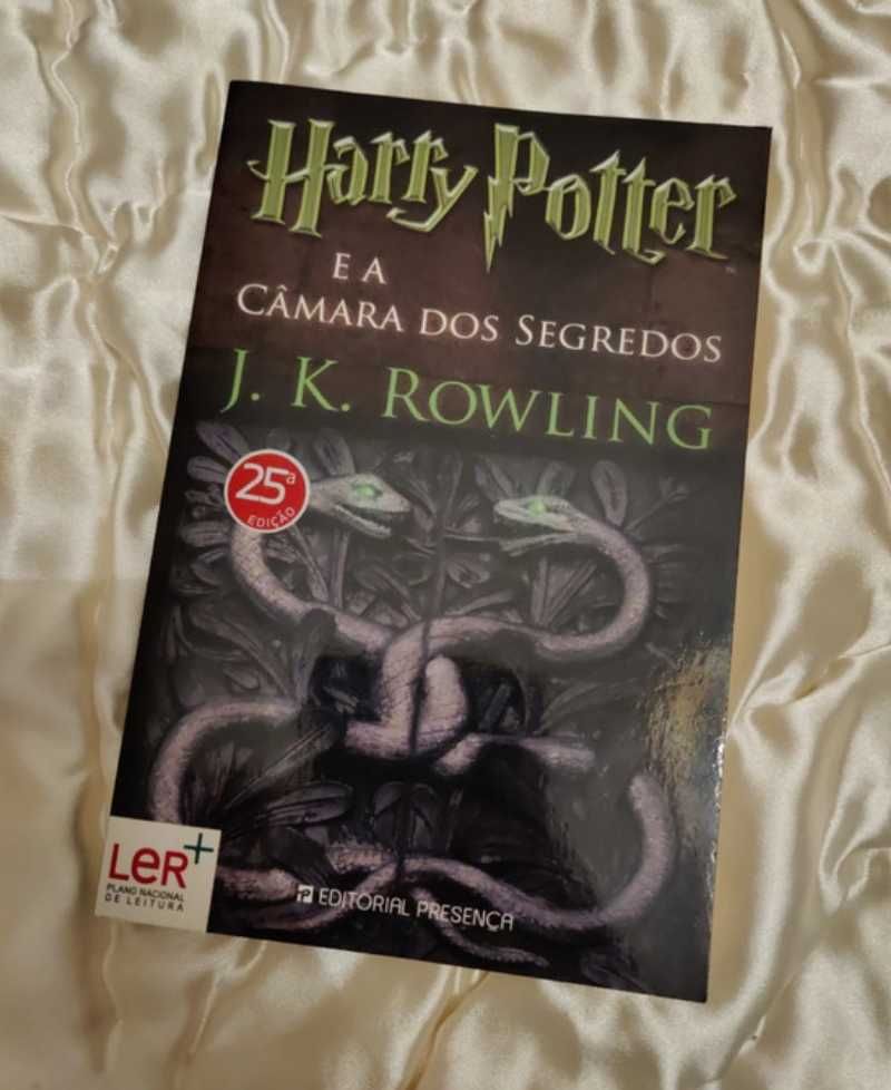 Livro "Harry Potter e a Câmara dos Segredos"