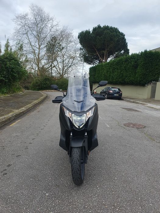 Honda NC750D Integra DCT - 2019 - mudanças automáticas e sequenciais
