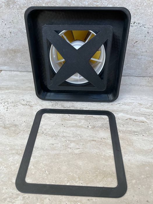 Витяжка прихованого монтажу