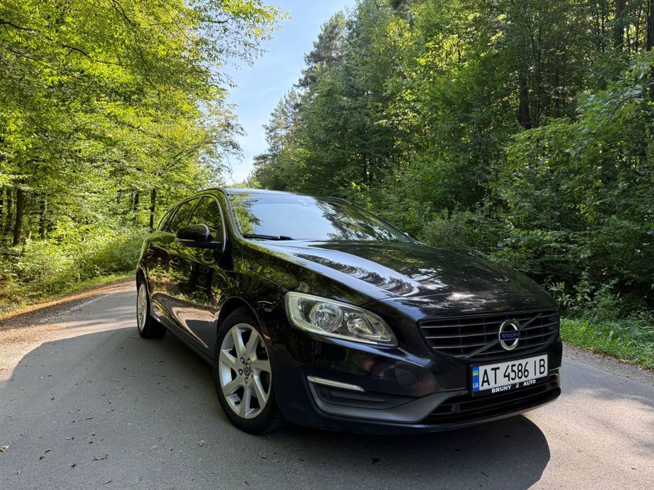 Продаж авто Volvo V60 2014рік