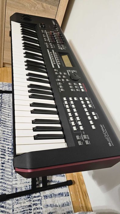 YAMAHA MOXF6 +karta flash + dedykowany pokrowiec