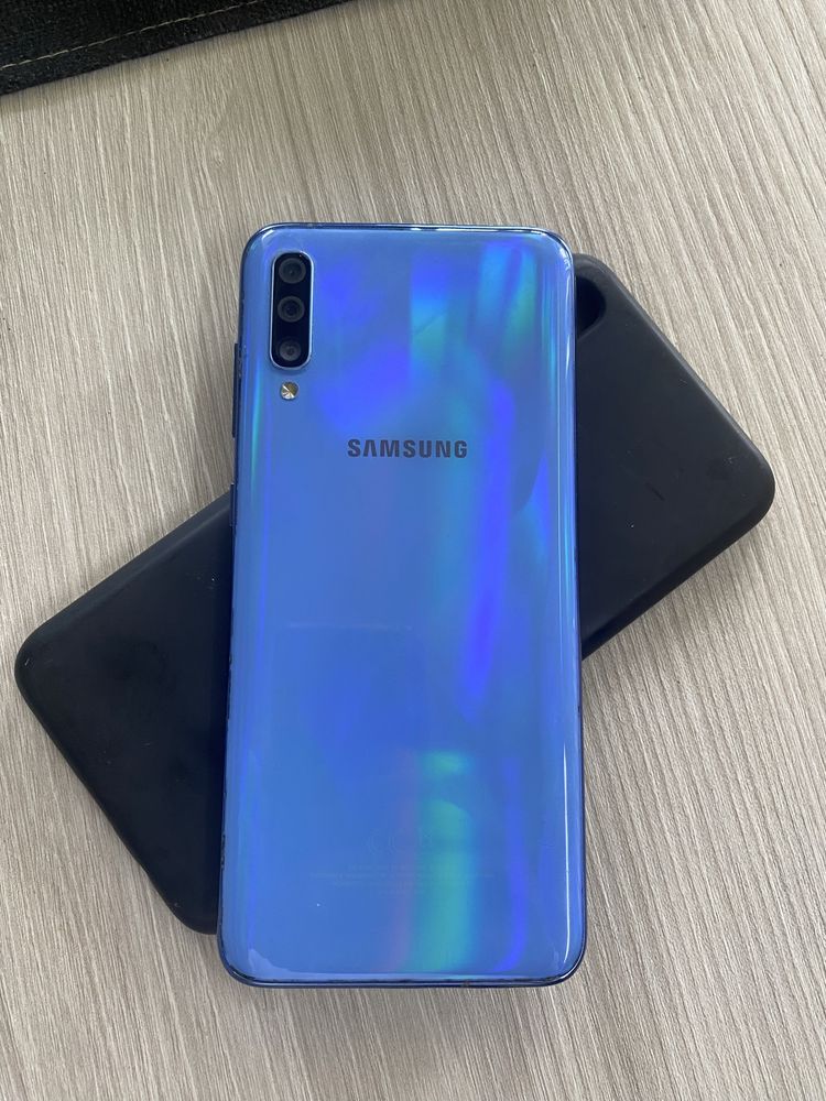 Samsung A70 6/128gb