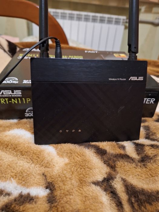 Продаю роутер  Asus