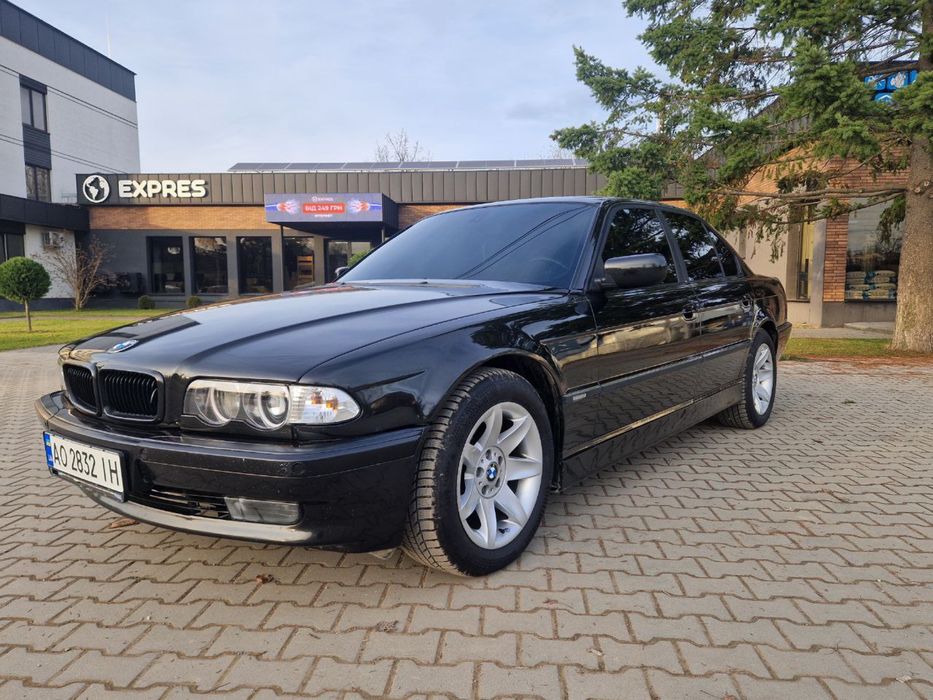 Бмв е38 740d 2001