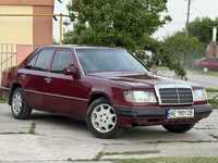 Mercedes-Benz E200 w124