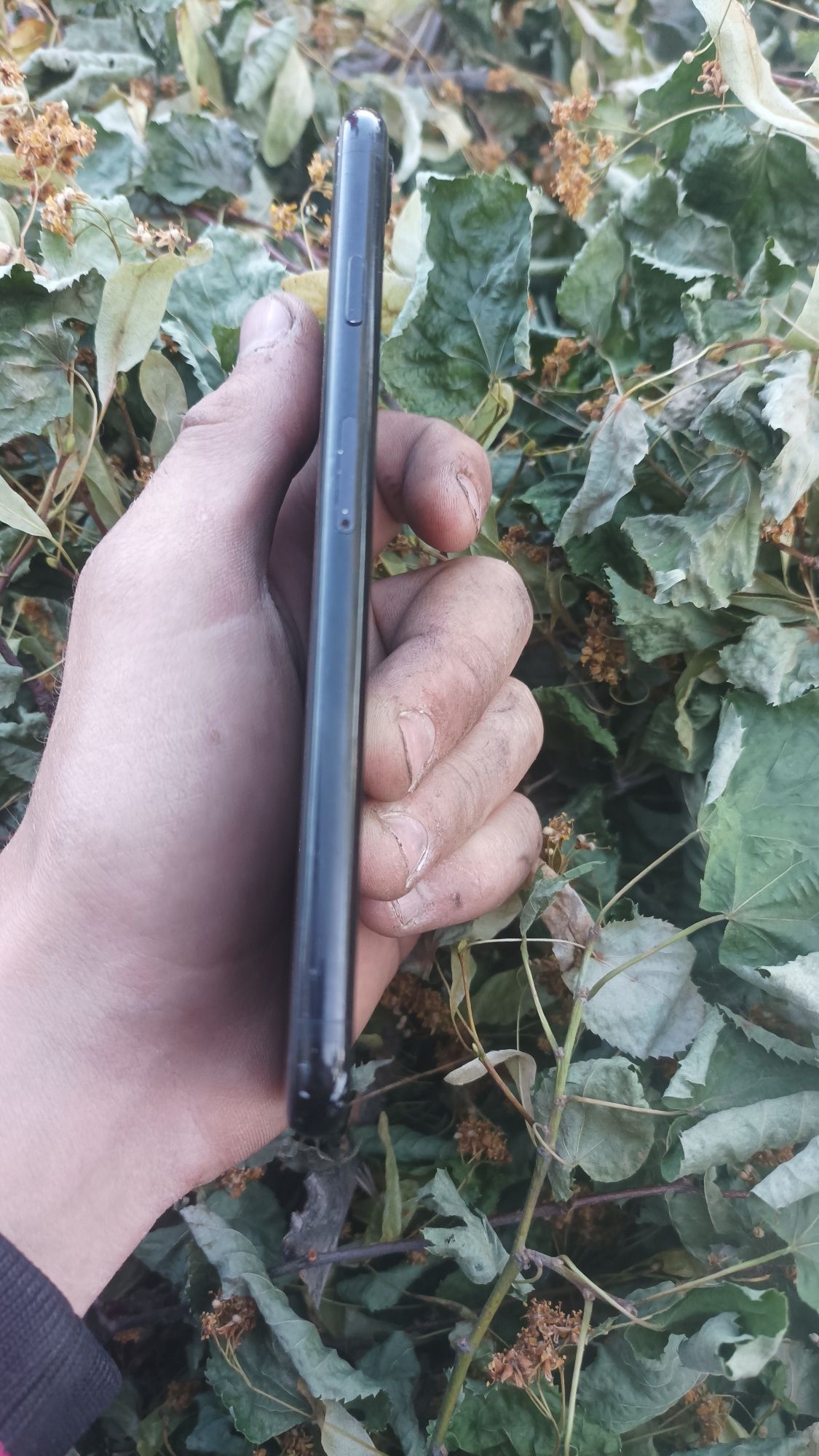 Продам айфон або на запчастини айфон 8