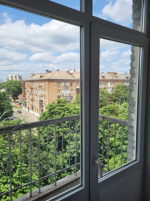 Продаж сталінки 2к- 51м2, Повітряних Сил, 21/2, є ліфт, ст.м.Вокзальна