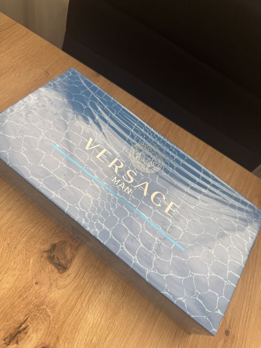 Zestaw perfum, kupilam na prezent ale okazało się, ze niepotrzebnie