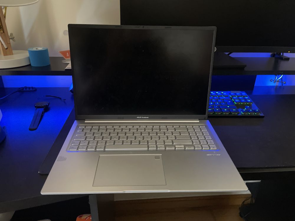 Asus Vivobook i7 16gb RAM 512gb SSD