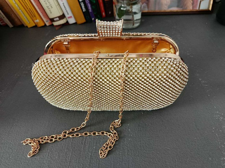 Елегантний жіночий клатч із кристалами