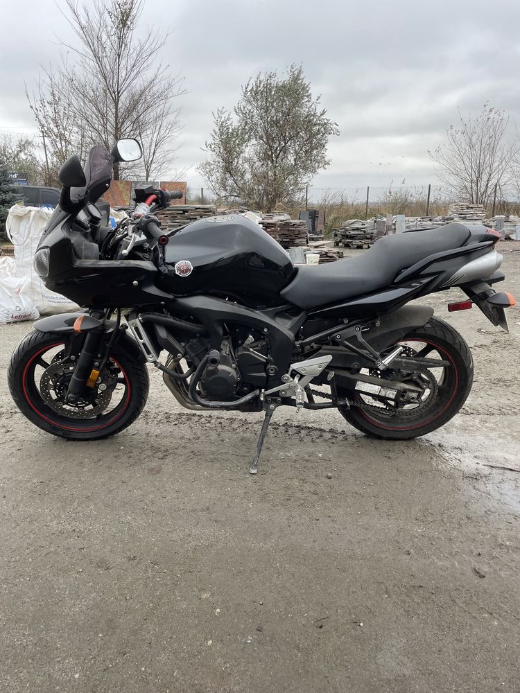 Продам Yamaha fz600 s2