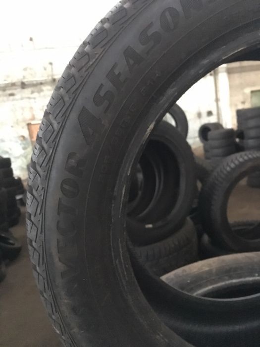 шины б/у всесезонные 205/55-16 GoodYear Vector4S Gen-2