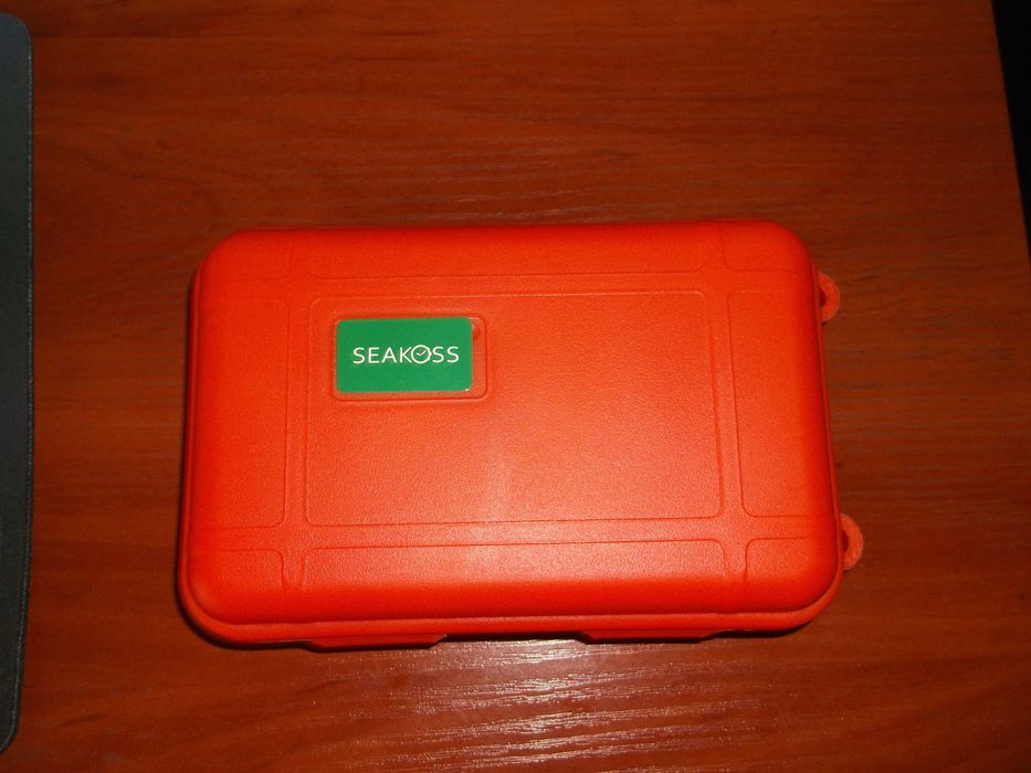 Продам мужские новые часы SEAKOSS GMT