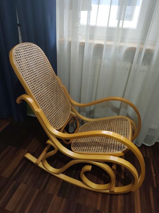 Fotel bujany, przesyłka kurierem lub odbiór osobisty