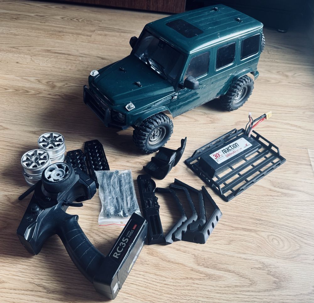 Tamiya CC-02 Mercedes G 1/10 rc trial crawler scaled