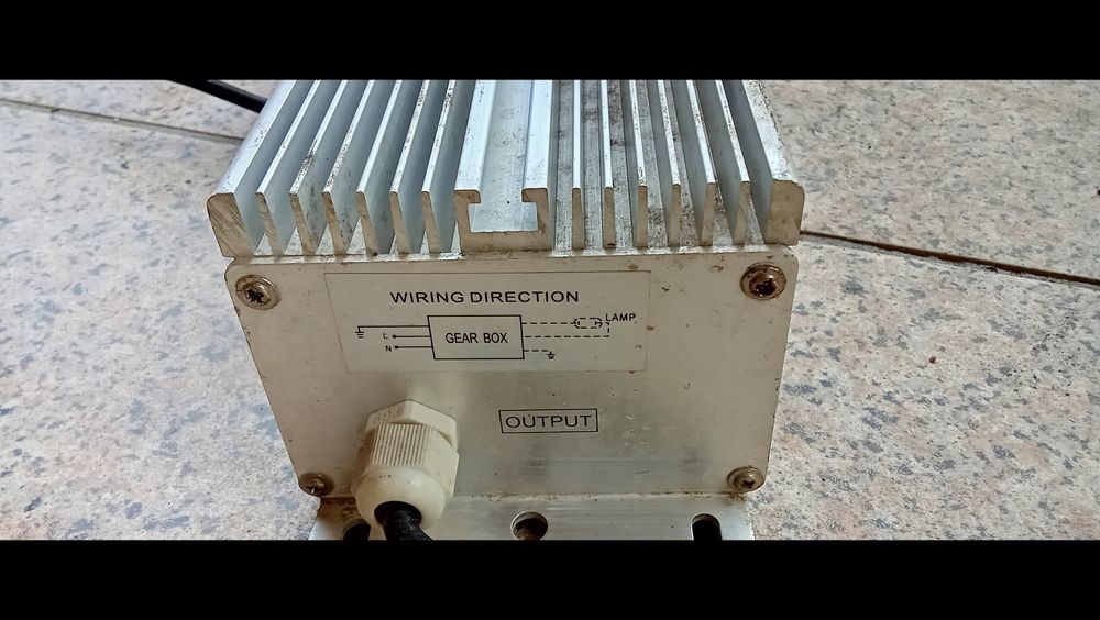 Balastro 600w regulável