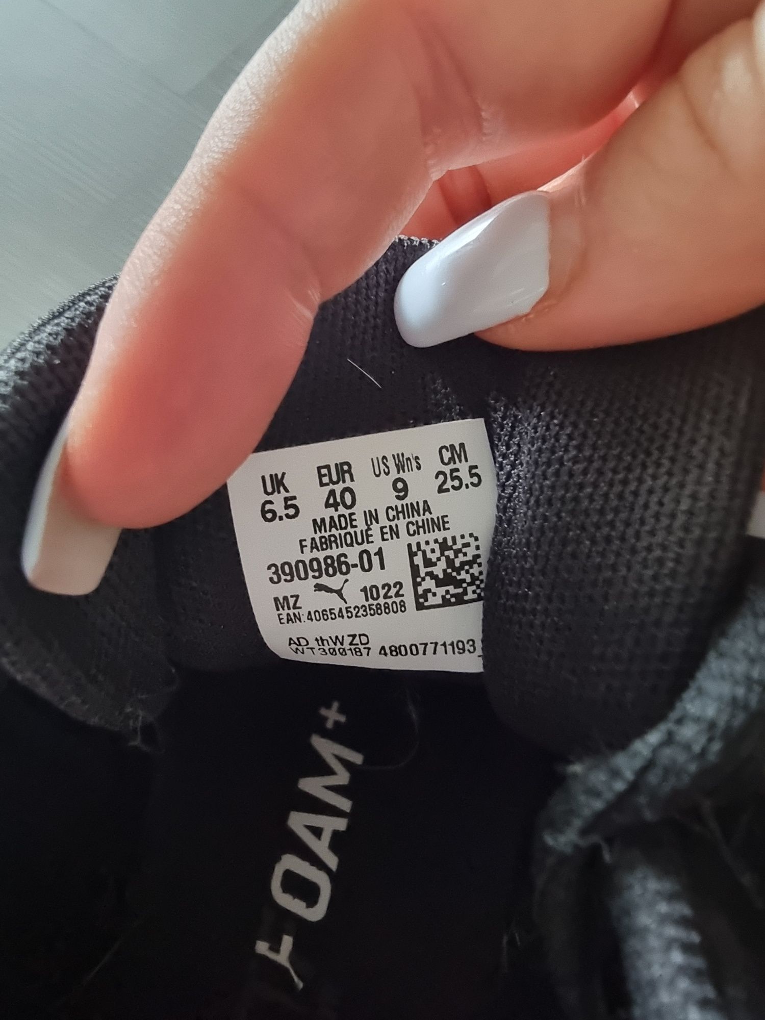 Czarne sneakersy puma 40