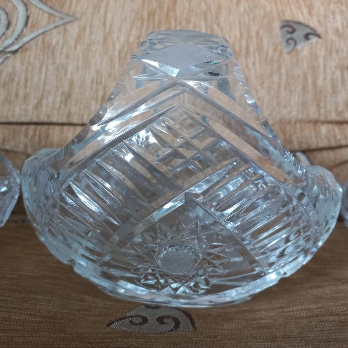 Zestaw kryształowych koszyków