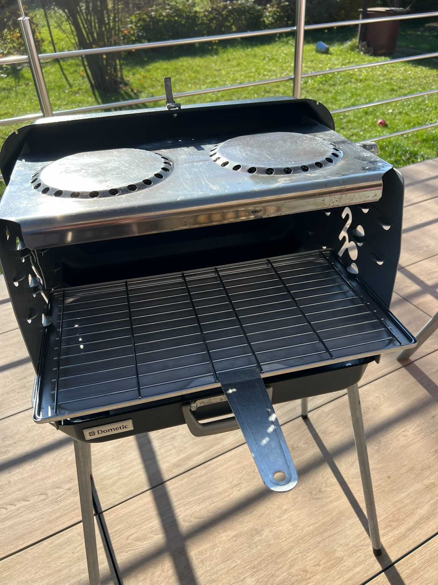 Sprzedam grill przenośny gazowy Dometic - idealny do karawaningu