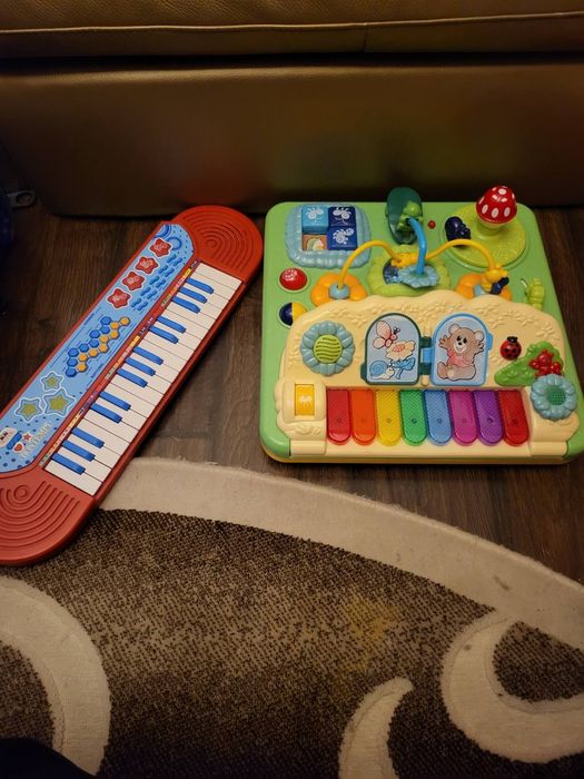 Chicco  развивался + пианино,  цена за все