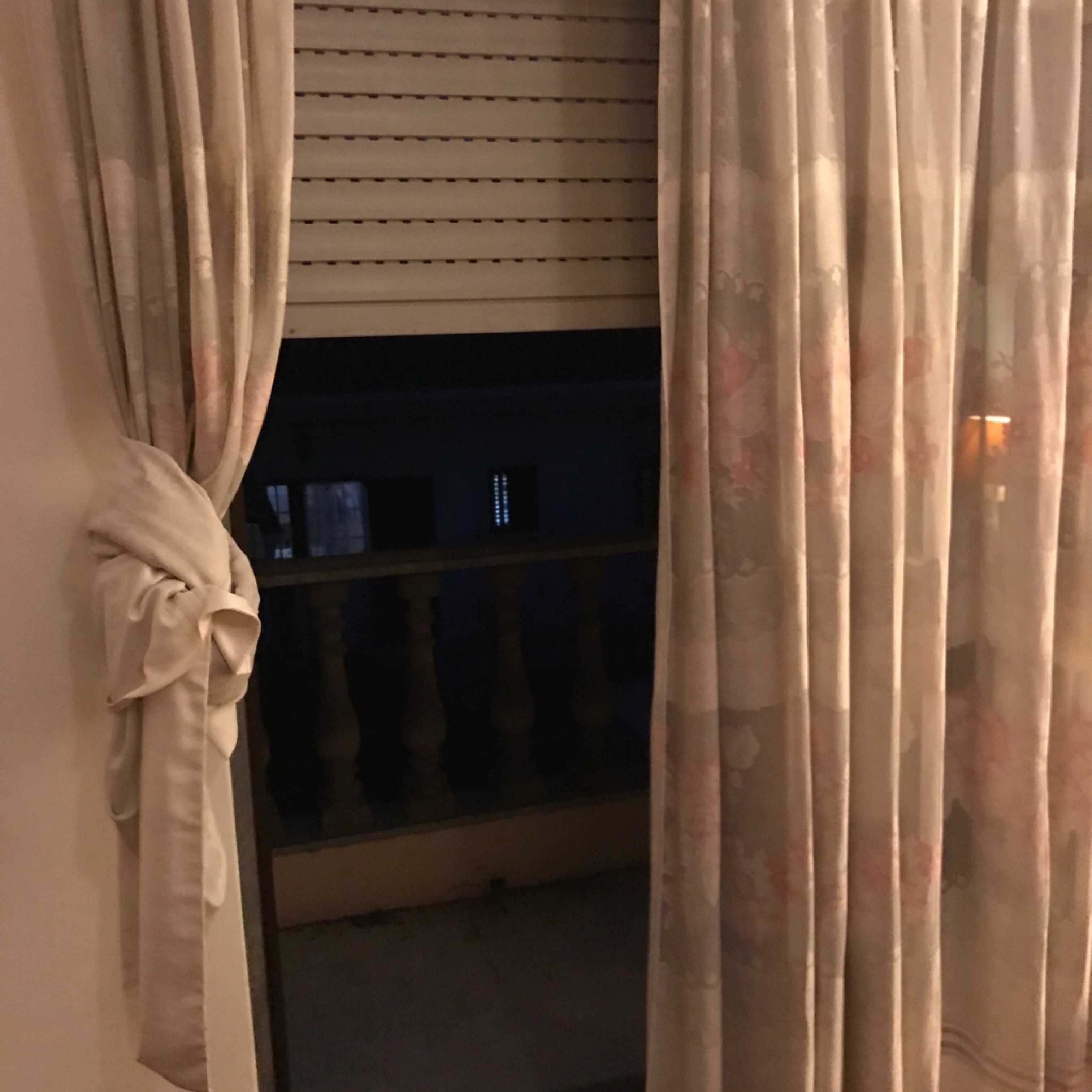 FOR STUDENTS 
3 Bedrooms in a Cozy Pink Townhouse in Foros de Amora