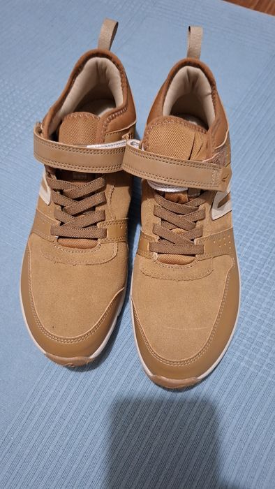 Botas como novas , pouco uso( entrego Lisboa)