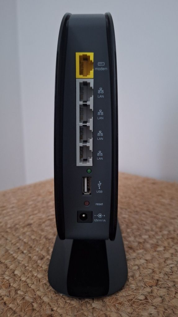 Belkin N600DB router wifi zasilacz patchcord UTP 5e gratis fajny wyglą