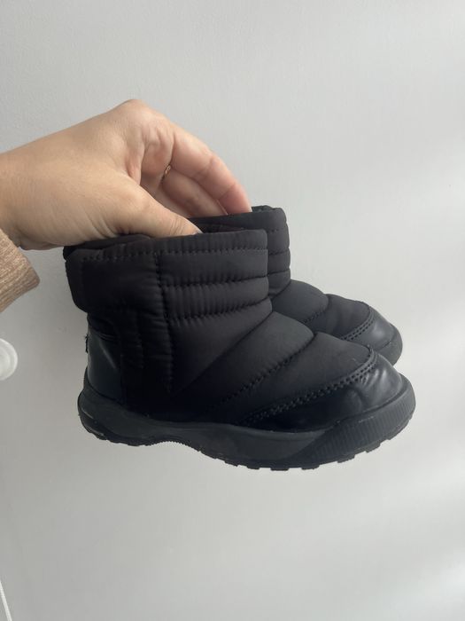 Продам дитяче взуття Zara