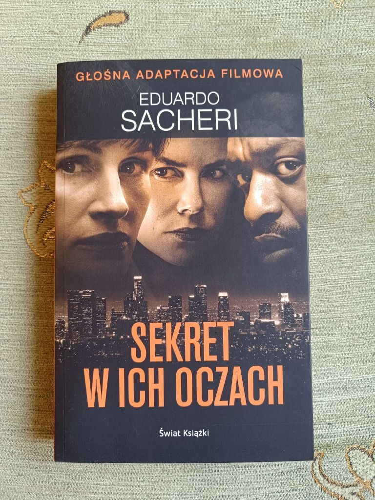 Książka Sekret w ich oczach