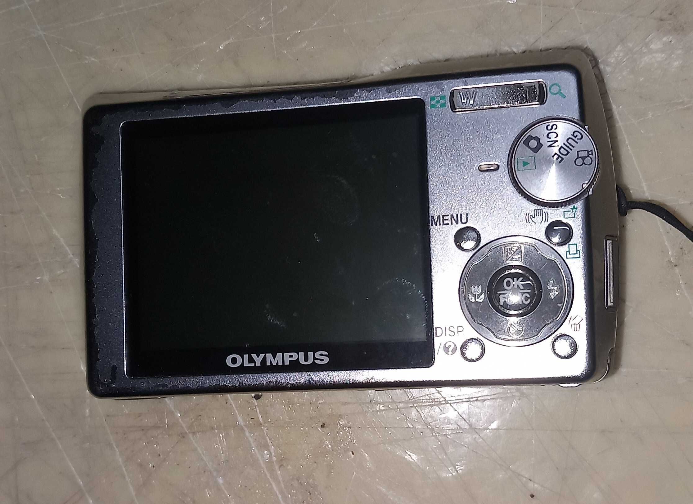 Máquina fotográfica e vídeo digital Olympus