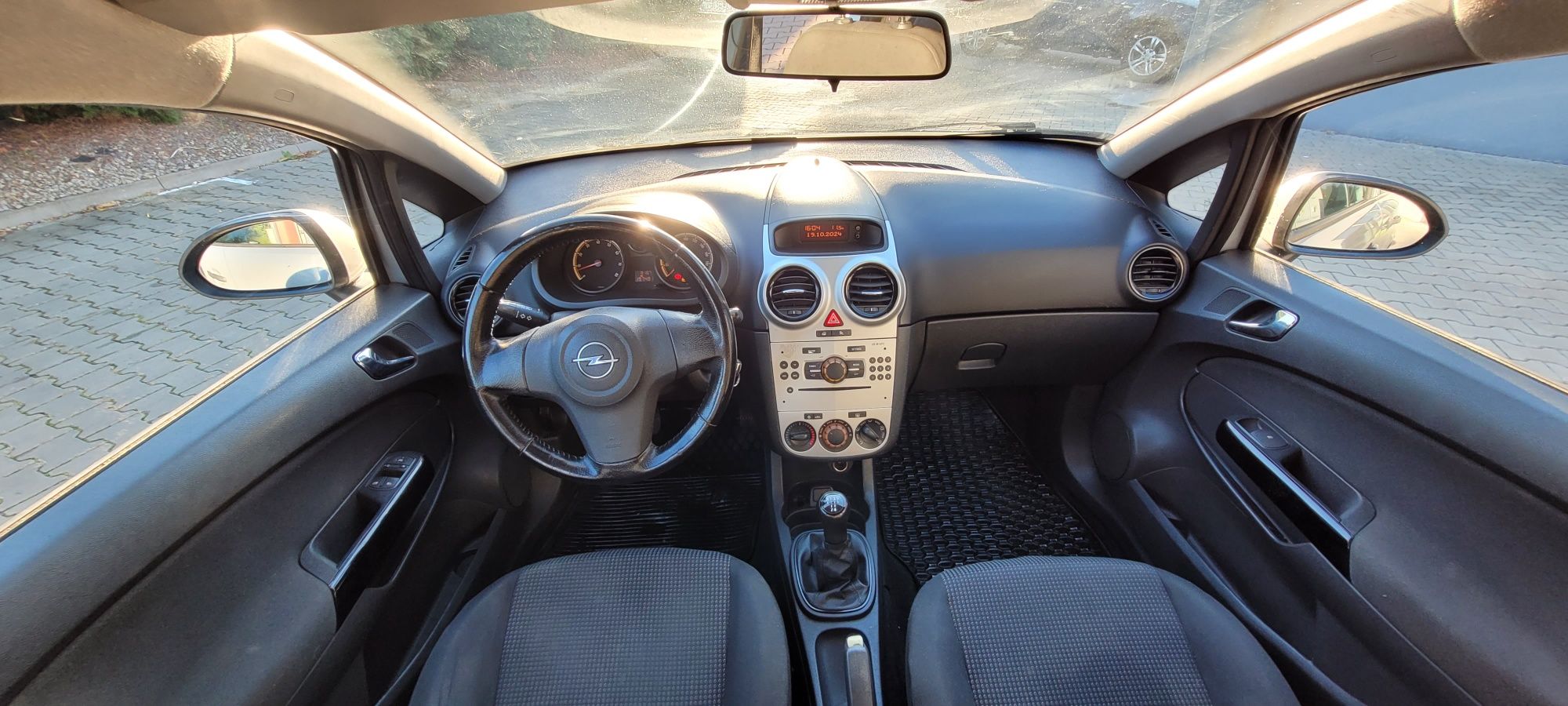 Opel Corsa 1.2 klima 5 drzwiowa Salon PL
