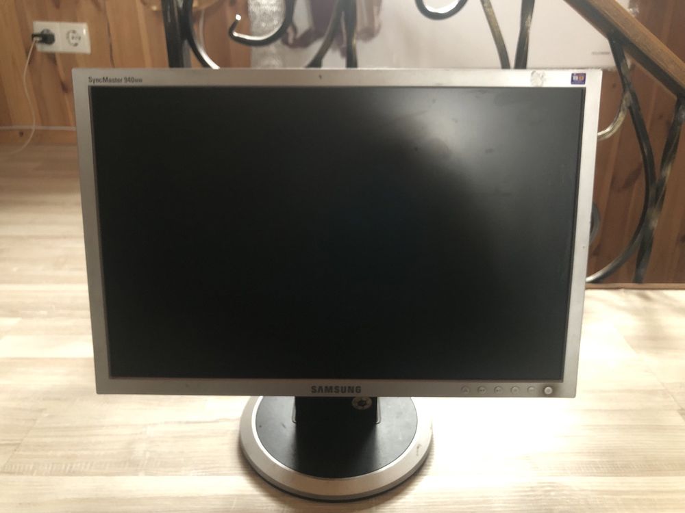 Продам ігровий комп'ютер з монітором та клавіатурою