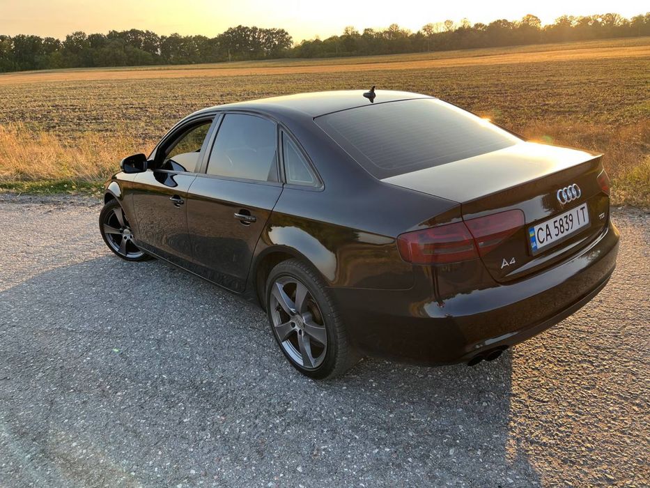 Продам авто Ауді а4 б8 2012 року