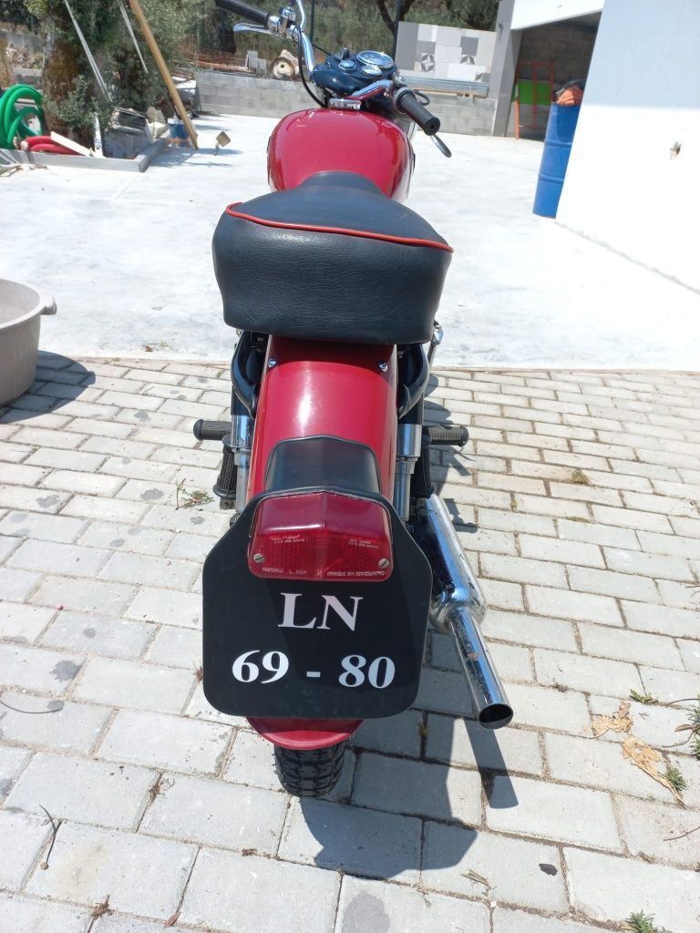 Royal Enfield Crusader 250