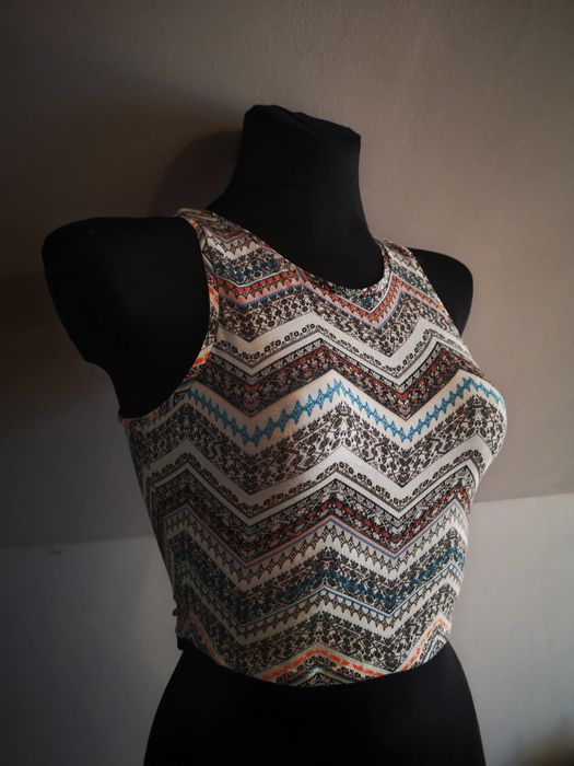Top nowy w azjatyckie wzory PULL BEAR