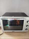 Piekarnik elektryczny DeLonghi dużą komora 32L EO32852