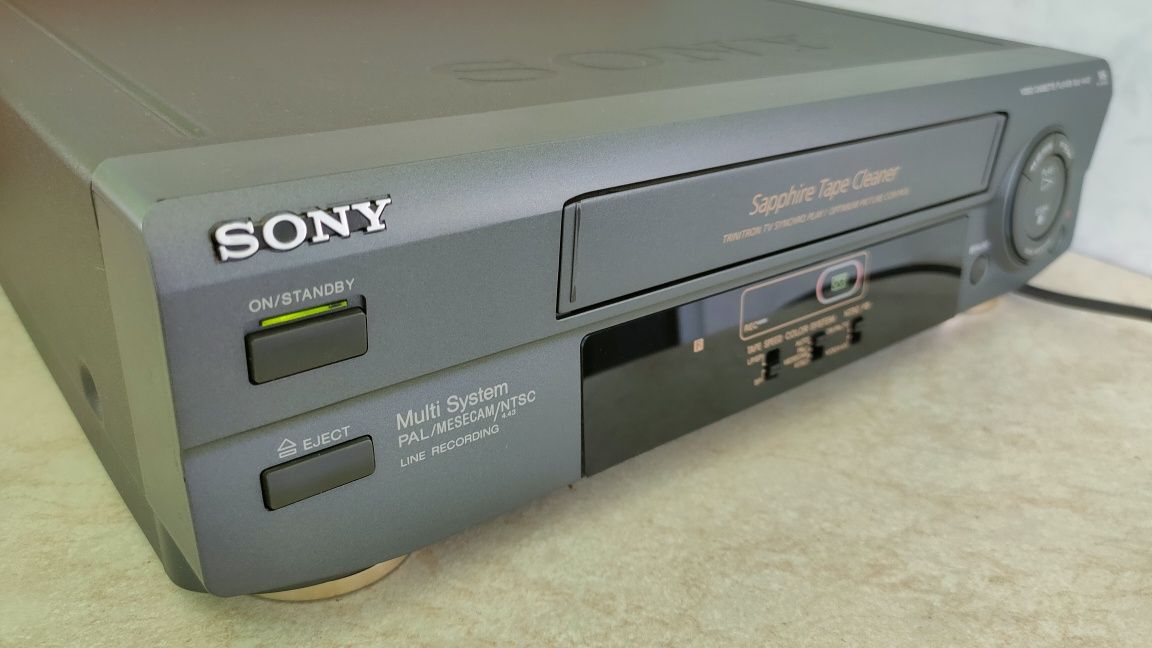 Видеоплеер пишущий Sony SLV-XA 37 SG отличное состояние