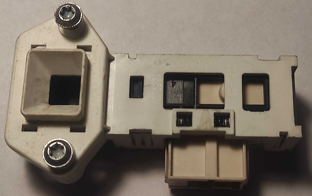 Замок люка 5500011101