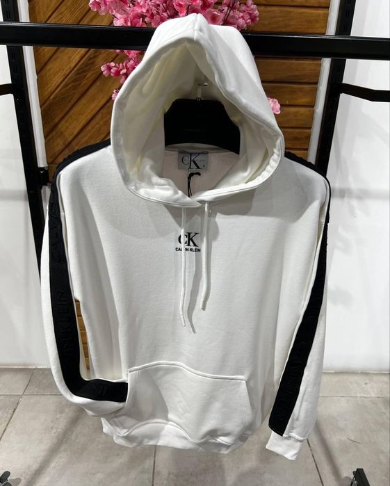 CALVIN KLEIN -60% Женская толстовка белого цвета XXL,ог до 126 ,новая