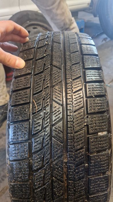 Sprzedam opony zimowe Firemax 195/65 15