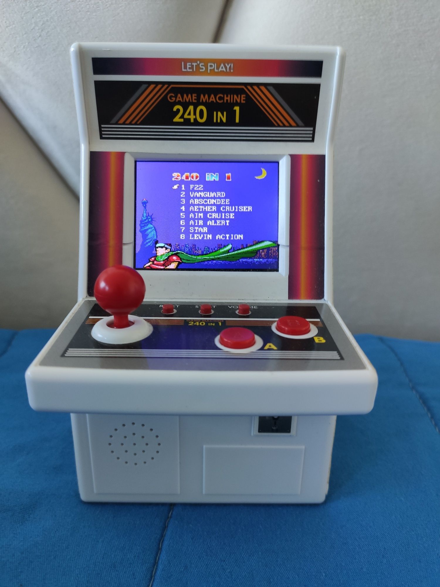 Mini Consola Arcade 8 bits com 240 jogos