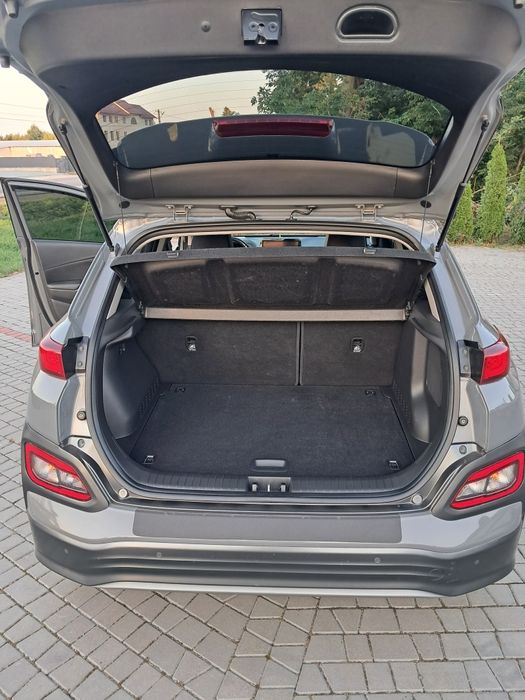 Hyundai Kona Electric 64 кВт
