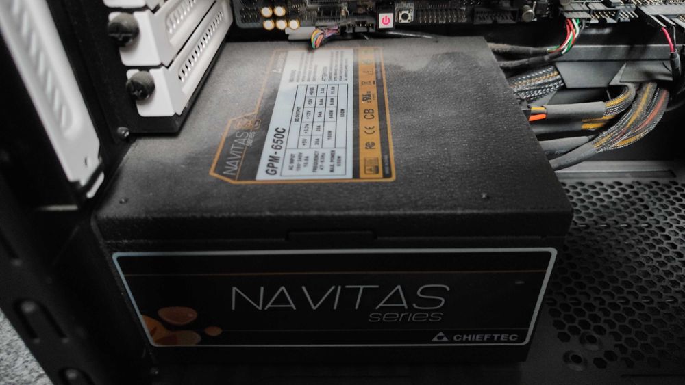 stacja robocza foto/video, i5 4690K, Asus Z97, 16GB, GTX 760, Fractal